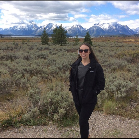 Meet your Posher, Torie - Picture 1 of 1